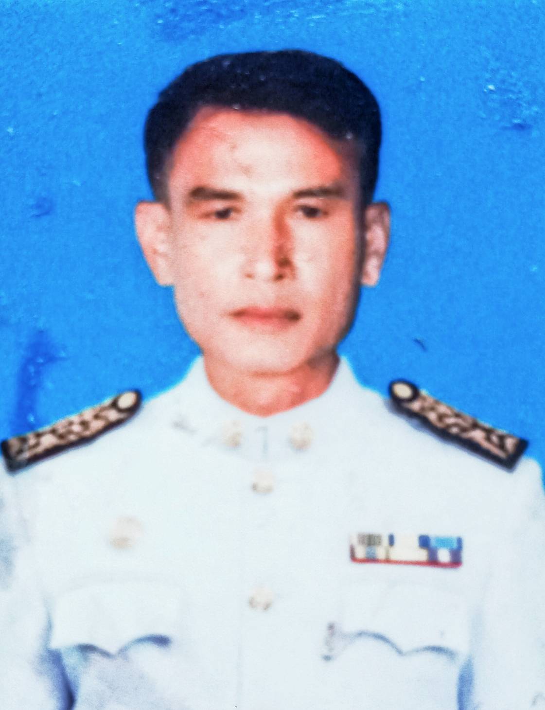นายประเสริฐ  จำปี   เลขานุการนายกองค์การบริหารส่วนตำบลรุ่งระวี